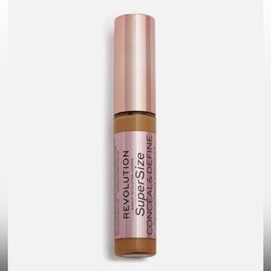 C13 - Makeup Revolution Conceal & Define Supersize Concealer